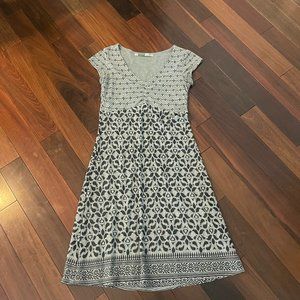 Athleta Dhara Gray and Black Geometric Print A-Line Fit and Flare Dress